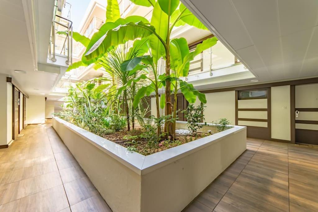 A7- 2 Bdr Sea & Mountain View - Ac, Parking, Pool & Terrace Apartment อองทีบส์ ภายนอก รูปภาพ